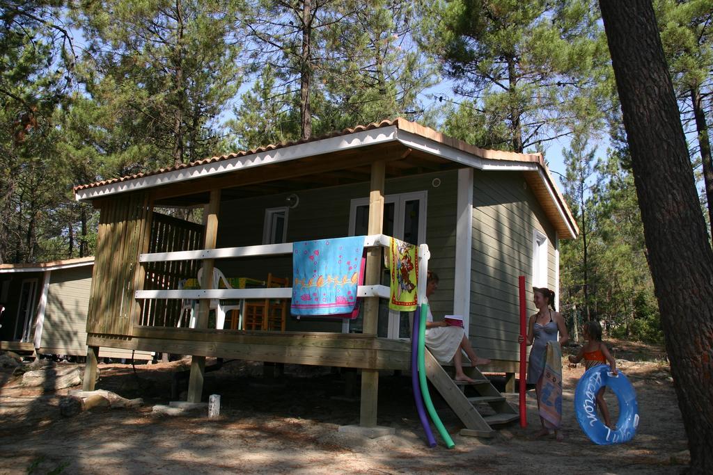 Camping La Simioune En Provence Bollène Zewnętrze zdjęcie