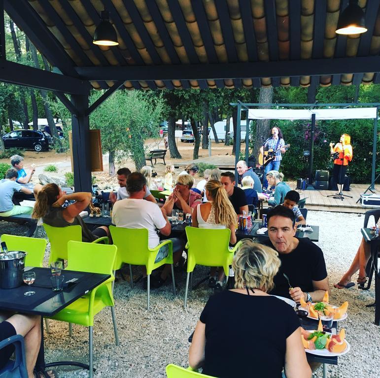Camping La Simioune En Provence Bollène Zewnętrze zdjęcie